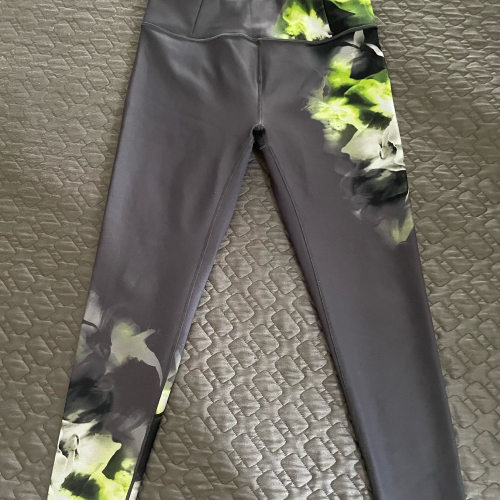 Calia by Carrie Underwood leggings- Like new size M